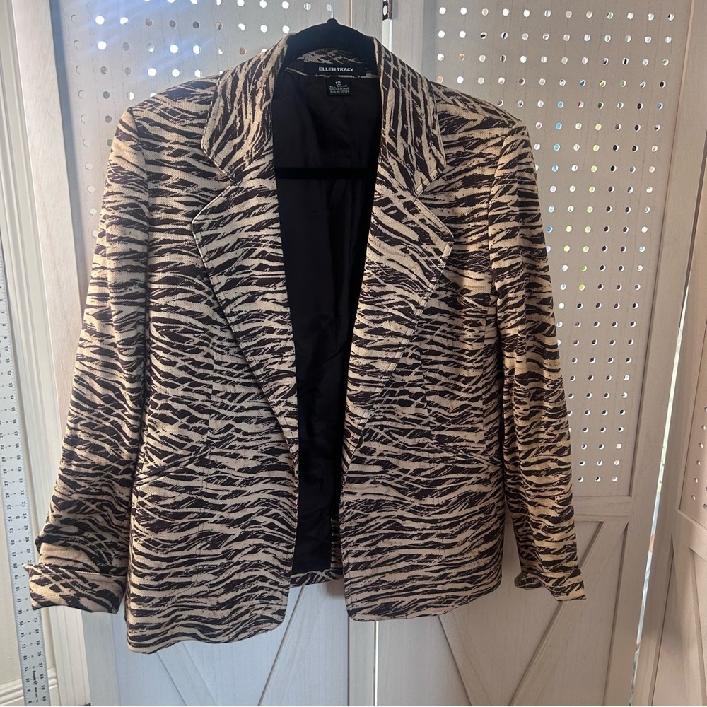 Ellen Tracy Zebra Print Blazer in Black and Cream